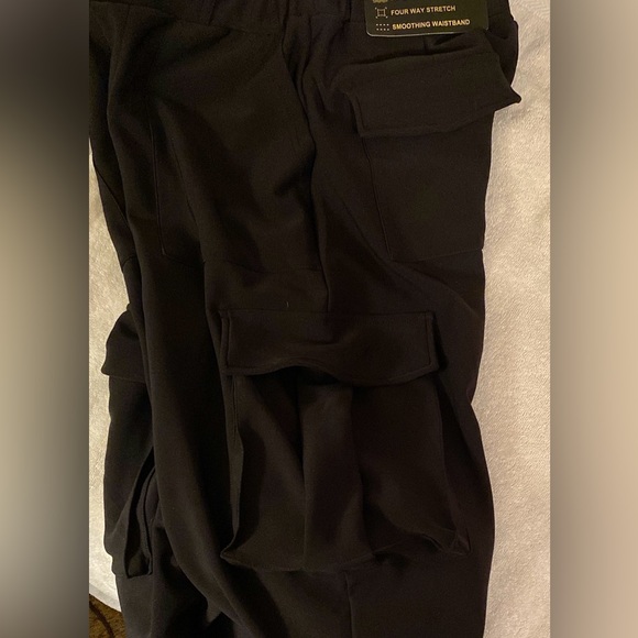 NWT SOLID BLACK SCUBA CARGO PANTS WIDE LEG size 1X - Picture 14 of 15